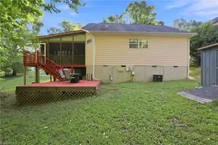 317 Wilson St, Graham, NC 27253 - Photo 12