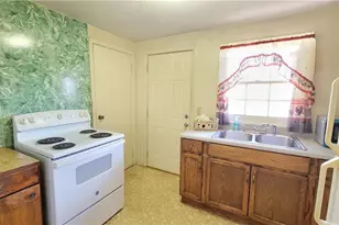 203 Kellam St, Stoneville, NC 27048 - Photo 8