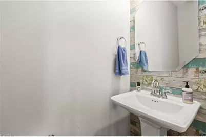 7001 Lowline Drive, Greensboro, NC 27405 - Photo 18