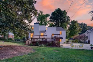 2219 W Friendly Ave, Greensboro, NC 27403 - Photo 38