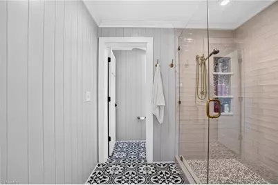 2219 W Friendly Avenue, Greensboro, NC 27403 - Photo 32