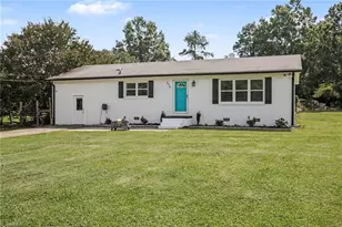 275 Brenda Dr, Thomasville, NC 27360 - Photo 1