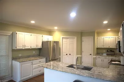 5805 Starboard Drive, Greensboro, NC 27410 - Photo 24