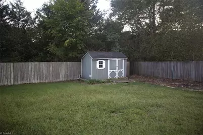 5805 Starboard Drive, Greensboro, NC 27410 - Photo 10