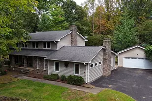619 Cross Creek Dr, Mount Airy, NC 27030 - Photo 2