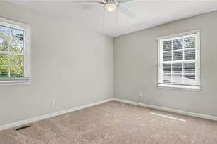 1115 Castlegate Dr, Winston-Salem, NC 27103 - Photo 10
