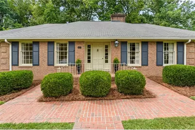 927 Kingston Drive, High Point, NC 27262 - Photo 2