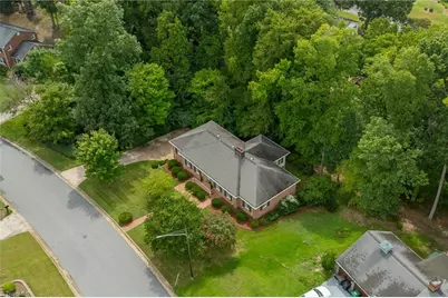 927 Kingston Drive, High Point, NC 27262 - Photo 42