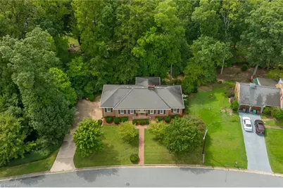 927 Kingston Drive, High Point, NC 27262 - Photo 1