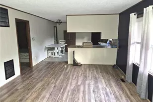 704 Baker St, Reidsville, NC 27320 - Photo 2
