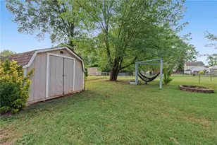 2299 Winterberry Dr, Winston-Salem, NC 27106 - Photo 30