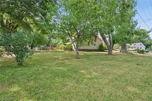 2299 Winterberry Dr, Winston-Salem, NC 27106 - Photo 28