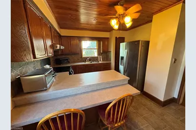 200 W King Street, King, NC 27021 - Photo 32