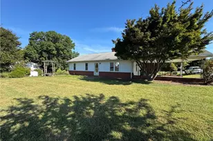 200 W King St, King, NC 27021 - Photo 8