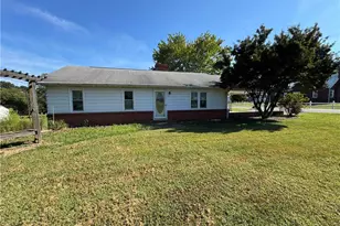 200 W King St, King, NC 27021 - Photo 22