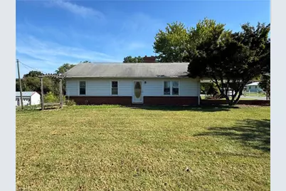 200 W King Street, King, NC 27021 - Photo 6