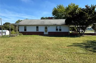 200 W King St, King, NC 27021 - Photo 6