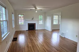 607 W Main St, Pilot Mountain, NC 27041 - Photo 10