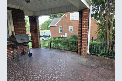 607 W Main Street, Pilot Mountain, NC 27041 - Photo 34