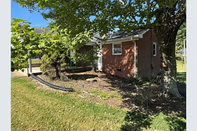 200 W King Street, King, NC 27021 - Photo 4