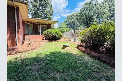1031 Country Lane, Winston-Salem, NC 27107 - Photo 38