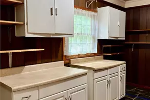 1031 Country Ln, Winston-Salem, NC 27107 - Photo 18