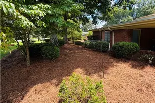 1031 Country Ln, Winston-Salem, NC 27107 - Photo 42
