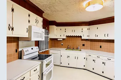 1031 Country Lane, Winston-Salem, NC 27107 - Photo 26