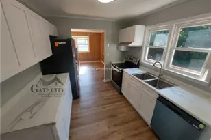 3205 Pine Valley Rd, High Point, NC 27265 - Photo 2
