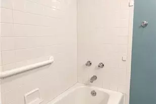 4606 Lawndale Dr, Greensboro, NC 27455 - Photo 8