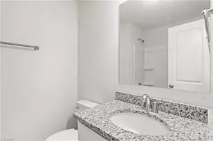 3902 Fairall Dr, Greensboro, NC 27401 - Photo 12