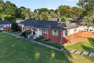 1810 Villa Dr, Greensboro, NC 27403 - Photo 22