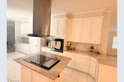 2350 Naomi Drive, Winston-Salem, NC 27107 - Photo 14