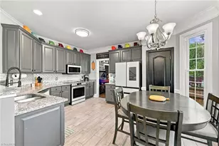 6625 Barton Creek Dr, Whitsett, NC 27377 - Photo 10