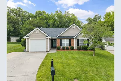 2446 Somerset Place Drive, Winston-Salem, NC 27103 - Photo 1