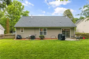 2446 Somerset Pl Dr, Winston-Salem, NC 27103 - Photo 24