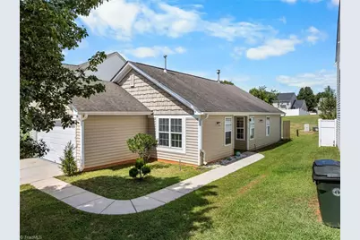 110 Habersham Court, Lexington, NC 27295 - Photo 2