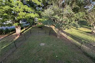 951 Newsome St, Mount Airy, NC 27030 - Photo 16