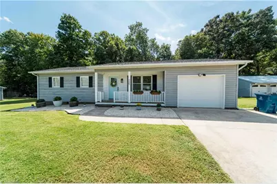 725 Beech Street, Yadkinville, NC 27055 - Photo 6