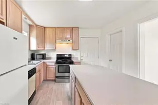 103 Blairfield Ct, North Wilkesboro, NC 28659 - Photo 12