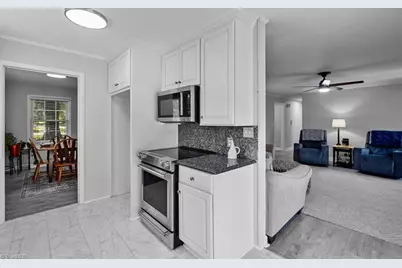 5961 Cottonwood Lane, Clemmons, NC 27103 - Photo 12