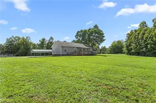 1054 Sutton Rd, Greensboro, NC 27406 - Photo 28