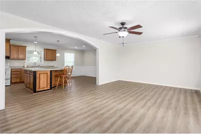 1054 Sutton Road, Greensboro, NC 27406 - Photo 6