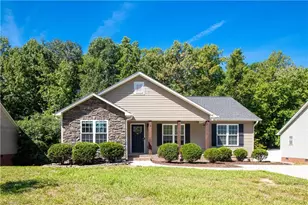 9 Brandy Wine Dr, Thomasville, NC 27360 - Photo 1