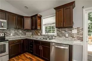 9 Brandy Wine Dr, Thomasville, NC 27360 - Photo 4