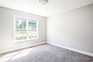 9 Brandy Wine Dr, Thomasville, NC 27360 - Photo 12