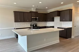 1057 Beechcraft Dr, Mebane, NC 27302 - Photo 2