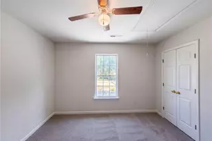 1913 Foust Rd, Greensboro, NC 27405 - Photo 14