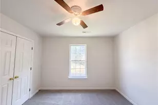 1913 Foust Rd, Greensboro, NC 27405 - Photo 12