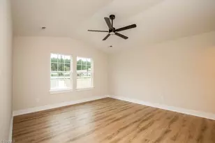 1047 W Holly Hill Rd, Thomasville, NC 27360 - Photo 8